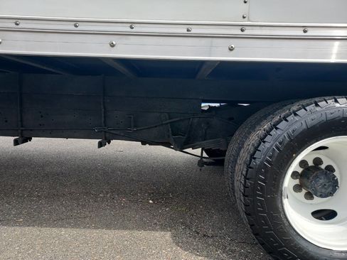 Used 2022 Ford E-450 and Econoline 450 Super Duty w/ Power Windows & Locks Group image 30