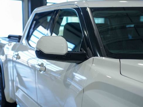 Used 2022 Toyota Tundra SR5 image 9