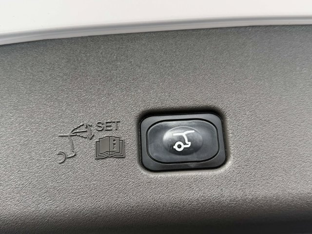 Certified 2024 Lincoln Nautilus Black Label w/ Jet Appearance Package (87T) AWD/4WD image 9