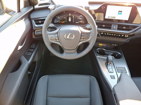 New 2025 Lexus UX 300h AWD image 7