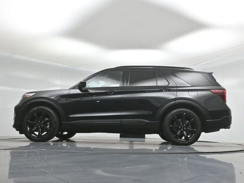 Certified 2022 Ford Explorer ST-Line w/ Class IV Trailer Tow Package image 55