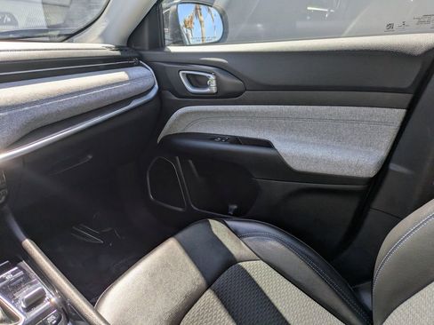 Used 2022 Jeep Compass Latitude AWD/4WD image 18