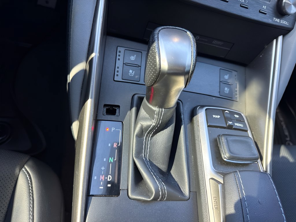Used 2020 Lexus IS 300 F Sport w/ Blackline Edition AWD/4WD image 13