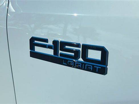 New 2025 Ford F150 Lightning Lariat image 9