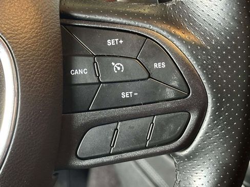 Used 2022 Dodge Durango R/T w/ Blacktop Package AWD/4WD image 26