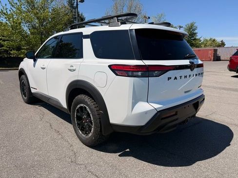 New 2026 Nissan Pathfinder Rock Creek AWD/4WD image 7