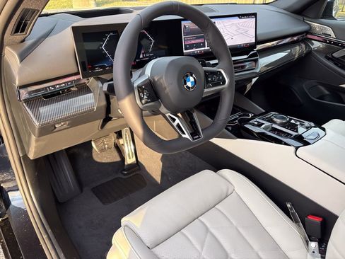 New 2026 BMW 540i xDrive w/ M Sport Package image 11