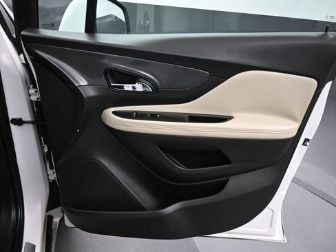 Used 2018 Buick Encore Preferred image 37