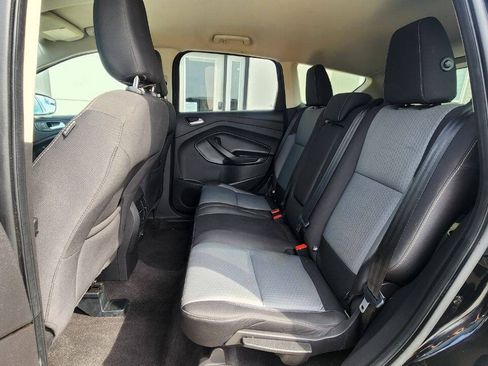 Used 2018 Ford Escape SE w/ SE Sync 3 Package AWD/4WD image 19