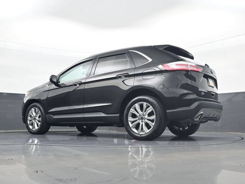 Used 2024 Ford Edge Titanium AWD/4WD image 28