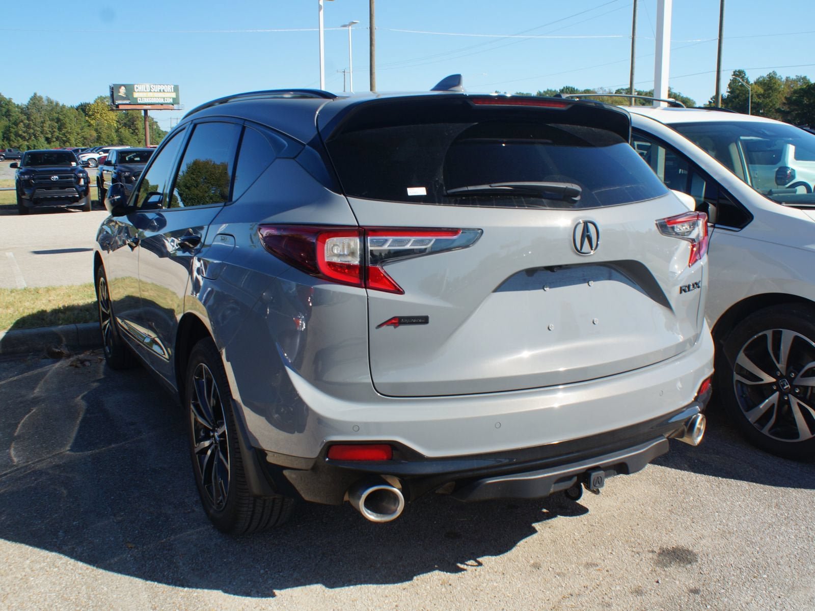 Used 2025 Acura RDX w/ Advance Package AWD/4WD image 3