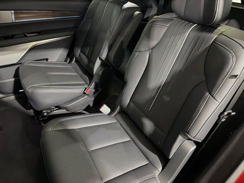New 2026 Cadillac Vistiq Premium Luxury AWD/4WD image 13