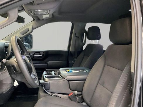 Used 2022 Chevrolet Silverado 2500 Custom w/ Custom Convenience Package AWD/4WD image 23