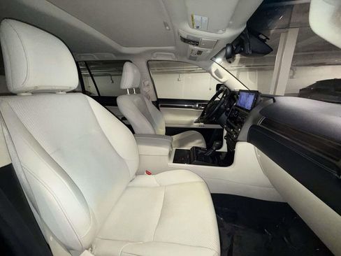 Certified 2023 Lexus GX 460 Premium w/ Premium Package AWD/4WD image 14