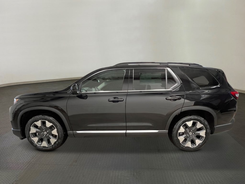 New 2026 Honda Pilot Touring image 2