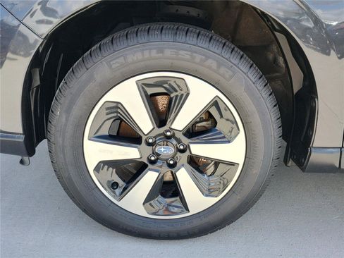 Used 2018 Subaru Forester 2.5i Premium image 11