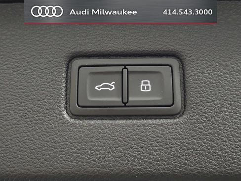 Used 2023 Audi Q7 2.0T Premium Plus w/ Premium Plus Package AWD/4WD image 10