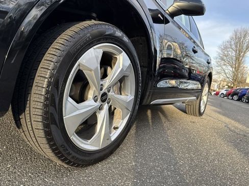 Certified 2025 Audi Q5 2.0T Premium Plus w/ Premium Plus Package image 10