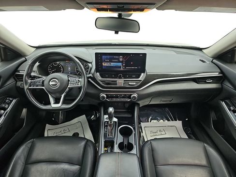 Used 2023 Nissan Altima 2.5 SR w/ SR Premium Package FWD image 13