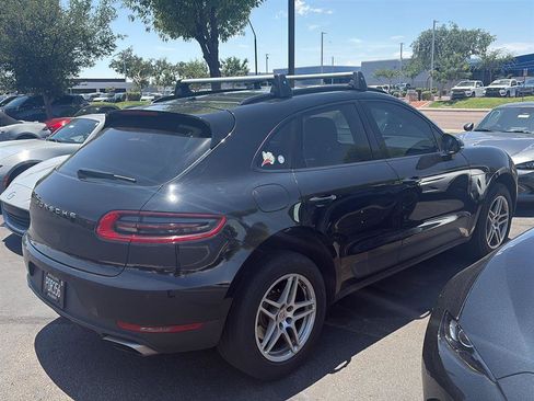 Used 2017 Porsche Macan AWD/4WD image 4