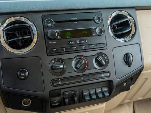 Used 2008 Ford F350 XLT image 26