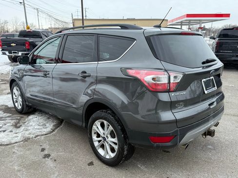 Used 2017 Ford Escape SE w/ Equipment Group 201A image 7
