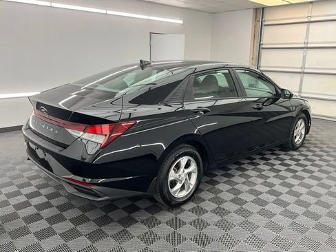 Used 2023 Hyundai Elantra SE FWD image 20