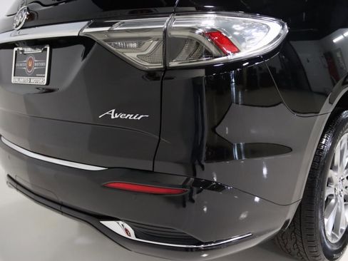Used 2023 Buick Enclave Avenir w/ Avenir Technology Package image 73