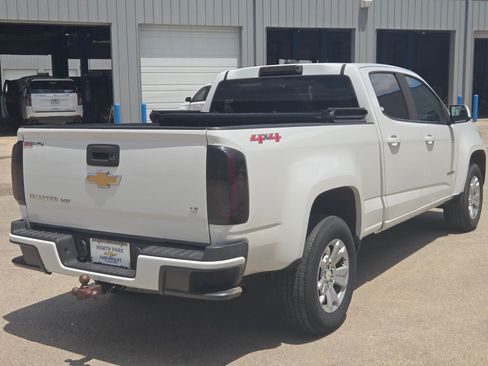 Used 2018 Chevrolet Colorado LT AWD/4WD image 3