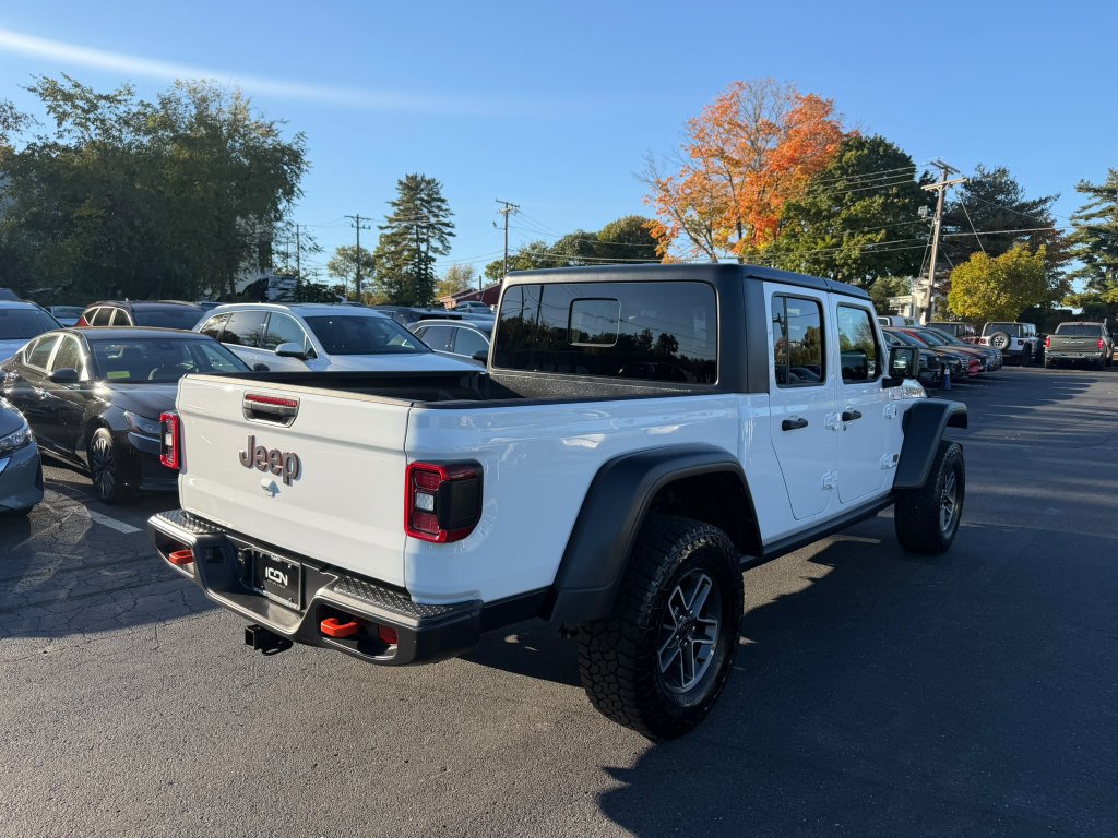 Used 2026 Jeep Gladiator Mojave AWD/4WD image 5