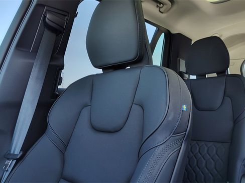 New 2026 Volvo XC90 B6 Plus w/ Protection Package image 22
