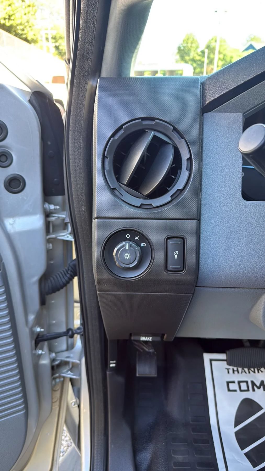 Used 2015 Ford F350 XL w/ Power Equipment Group RWD image 12