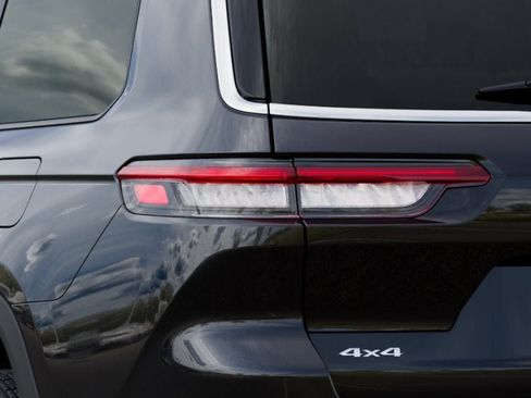 New 2026 Jeep Grand Cherokee L 4WD image 36