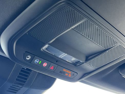 New 2026 GMC Acadia Elevation image 12