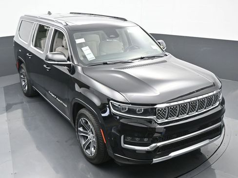 Used 2024 Jeep Grand Wagoneer L 4WD image 58