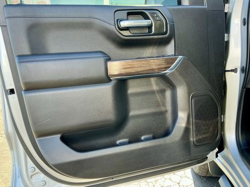 Used 2020 Chevrolet Silverado 1500 LT w/ Texas Edition image 41