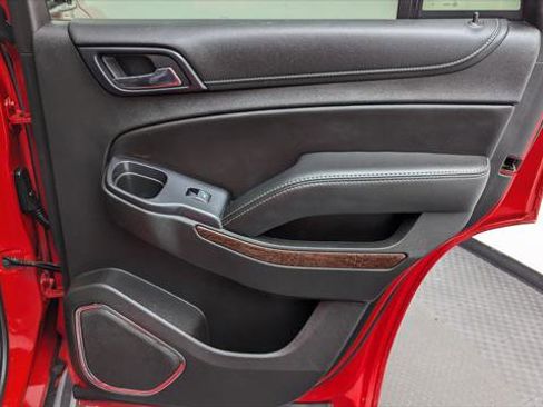 Used 2017 GMC Yukon SLE w/ SLE Value Package image 21