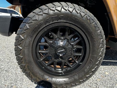 Used 2011 Jeep Wrangler 70th Anniversary w/ Dual Top Group image 8