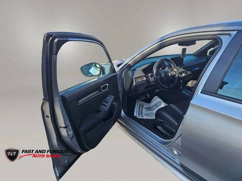 Used 2022 Honda Civic Sport image 9