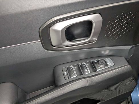 Certified 2025 Kia Sorento EX image 40