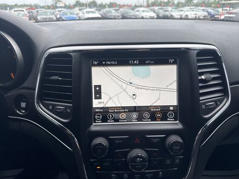 Used 2018 Jeep Grand Cherokee Limited AWD/4WD image 10