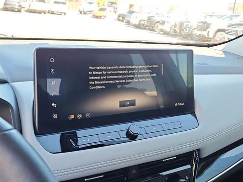 Used 2024 Nissan Rogue SL w/ SL Premium Package image 16