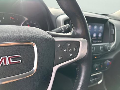 Used 2022 GMC Terrain SLT w/ Infotainment Package II image 30