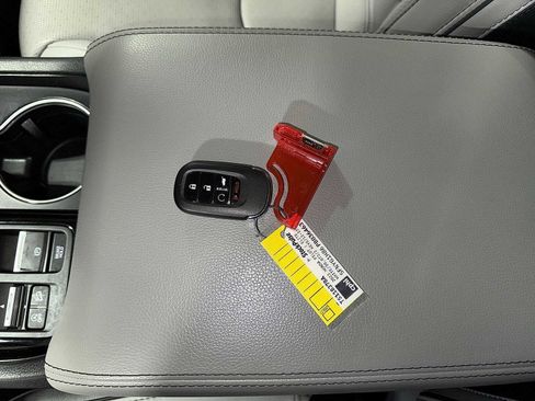 Used 2023 Honda Pilot Elite image 38