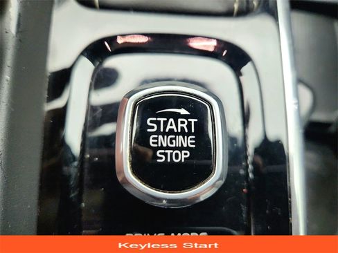 Used 2019 Volvo S60 T6 R-Design image 40