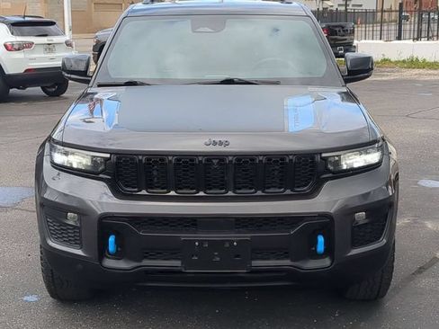 Used 2023 Jeep Grand Cherokee Trailhawk w/ Luxury Tech Group III AWD/4WD image 9