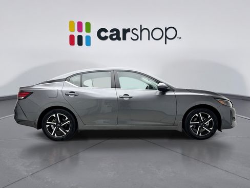 Used 2024 Nissan Sentra SV FWD image 6