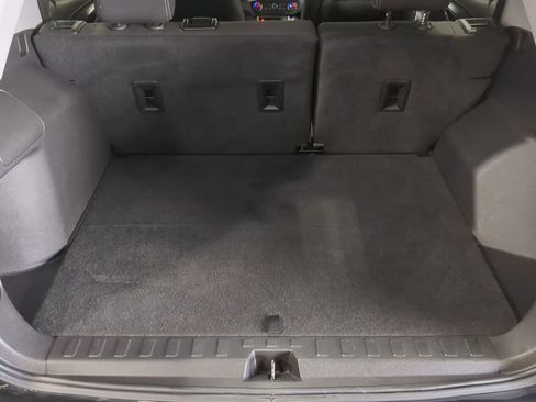 Used 2023 GMC Terrain SLE w/ Driver Convenience Package image 32