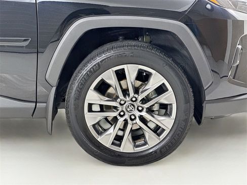 Used 2022 Toyota RAV4 Limited image 33