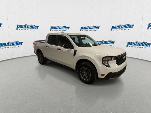 Used 2025 Ford Maverick XLT w/ XLT Luxury Package AWD/4WD image 2